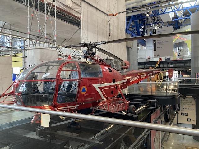 Cite des sciences paris inside helicopter